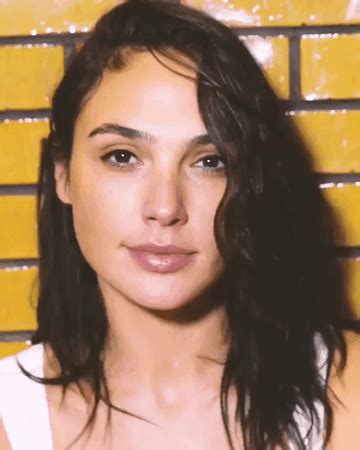 gal gadot anal|Vídeos pornôs com Gal Gadot Anal 